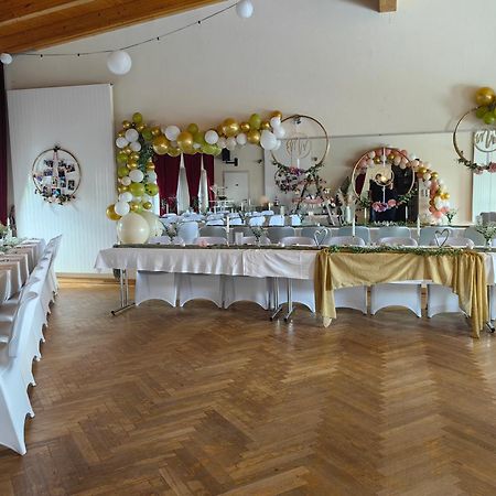 Landhotel Kreien 外观 照片