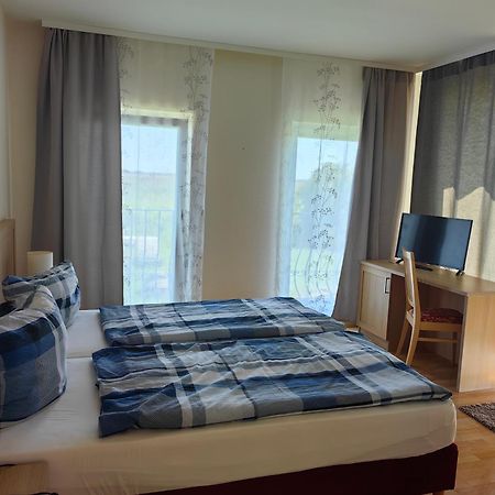 Landhotel Kreien 外观 照片
